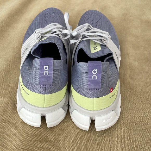 On cloud Swift NWOT - Picture 2 of 5